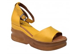 Marime 39 Sandale dama galbene din piele naturala platforme de 7cm TRK22G